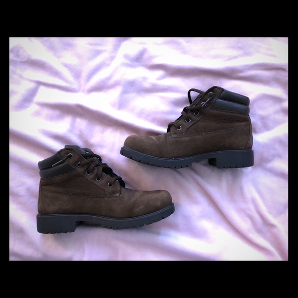 Genuine Timberlands! Very light wear. - Picture 1 of 6